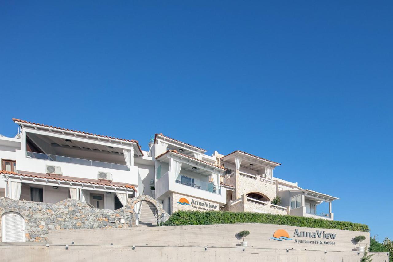 Annaview Apartments & Suites Плакиас Екстериор снимка