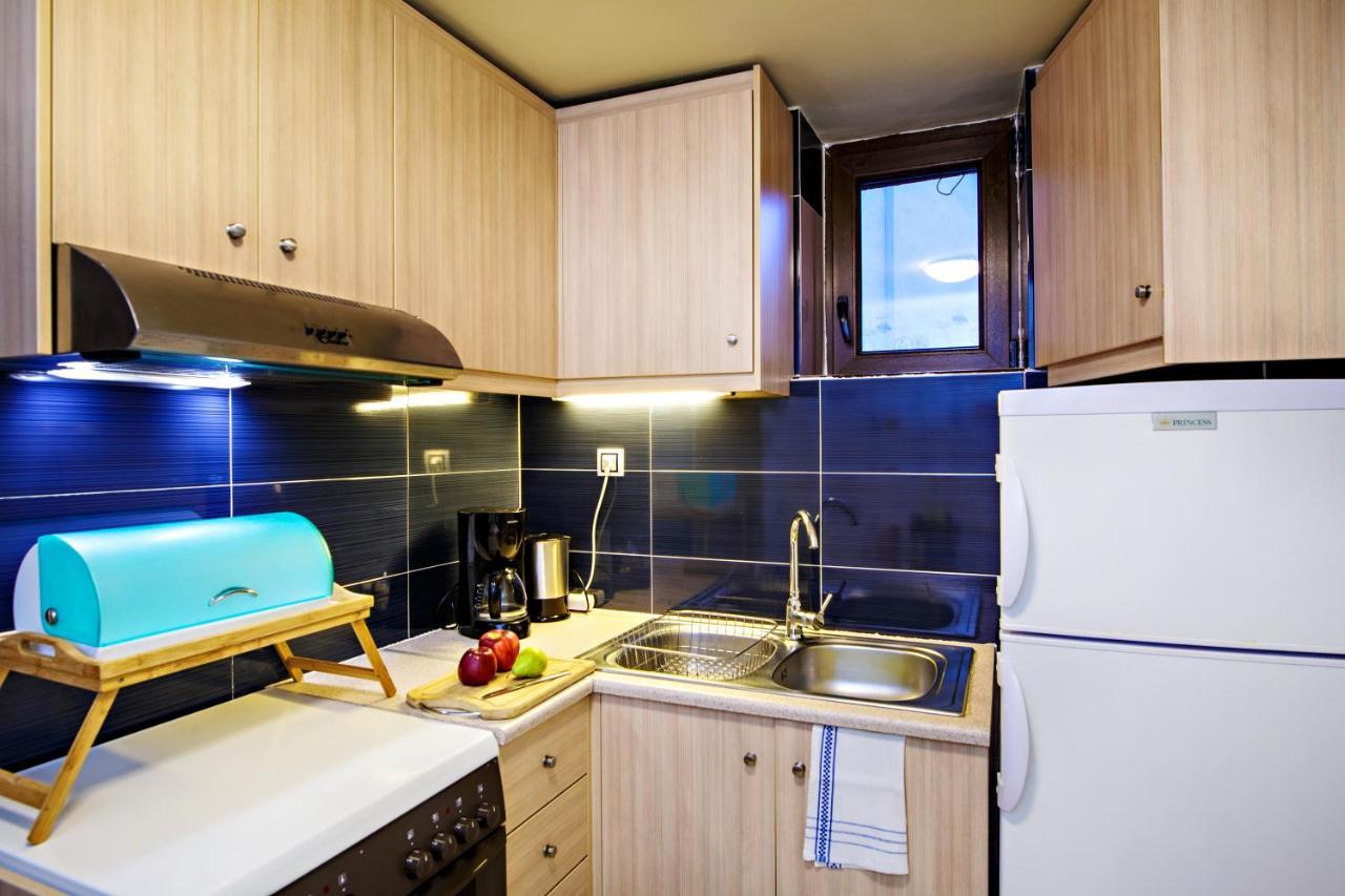 Annaview Apartments & Suites Плакиас Екстериор снимка