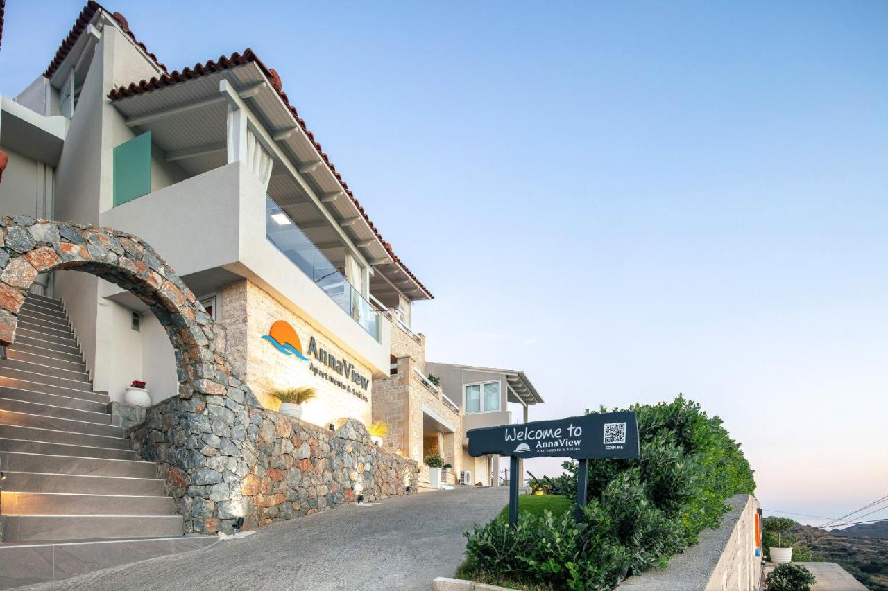 Annaview Apartments & Suites Плакиас Екстериор снимка