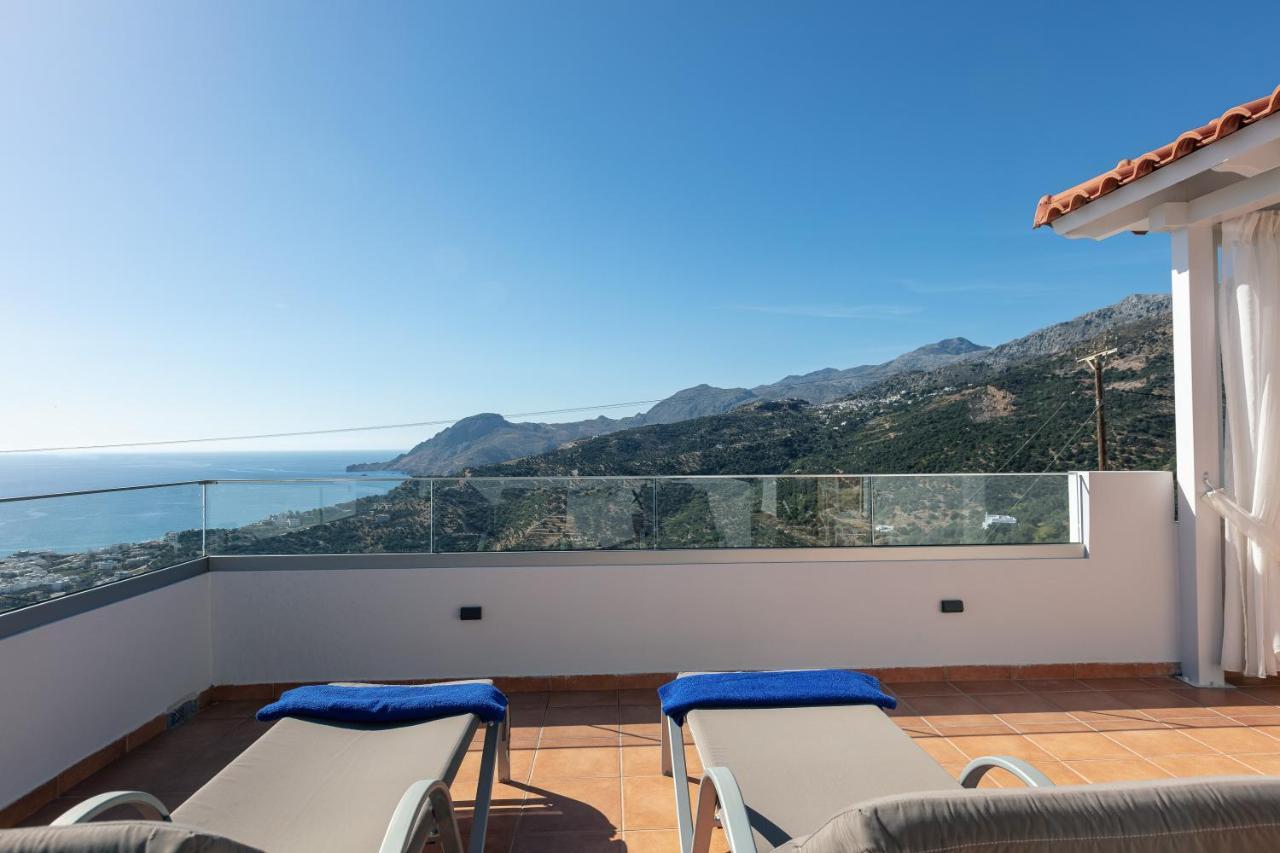 Annaview Apartments & Suites Плакиас Екстериор снимка