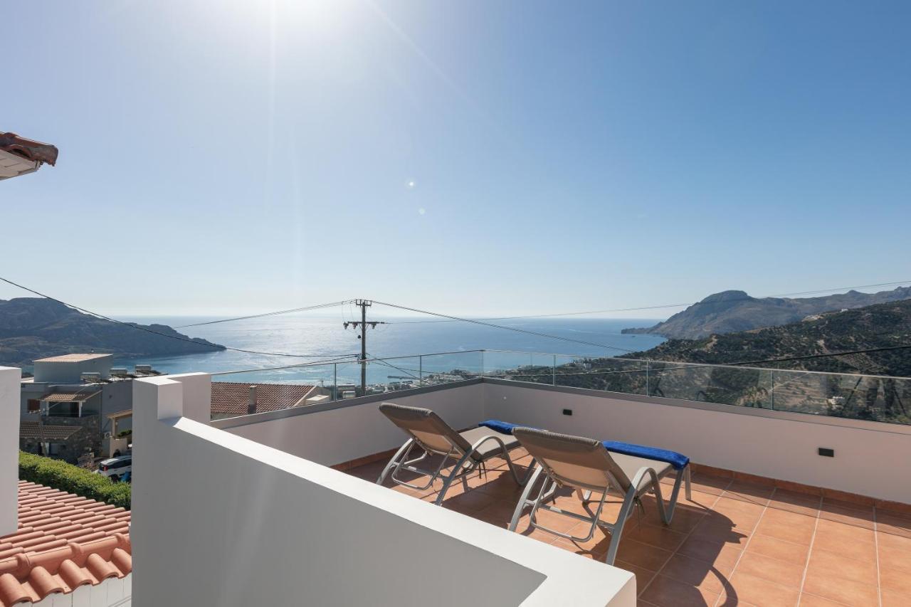 Annaview Apartments & Suites Плакиас Екстериор снимка