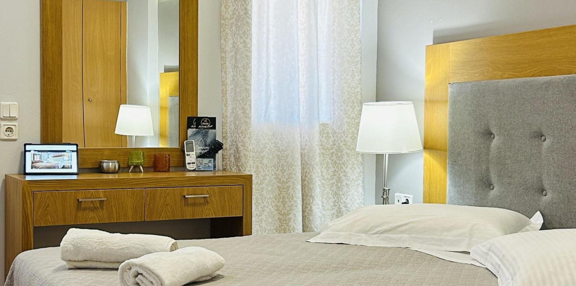 Annaview Apartments & Suites Плакиас Екстериор снимка